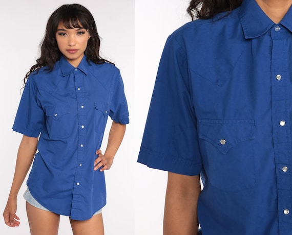 Light blue pearl snap shirt deals
