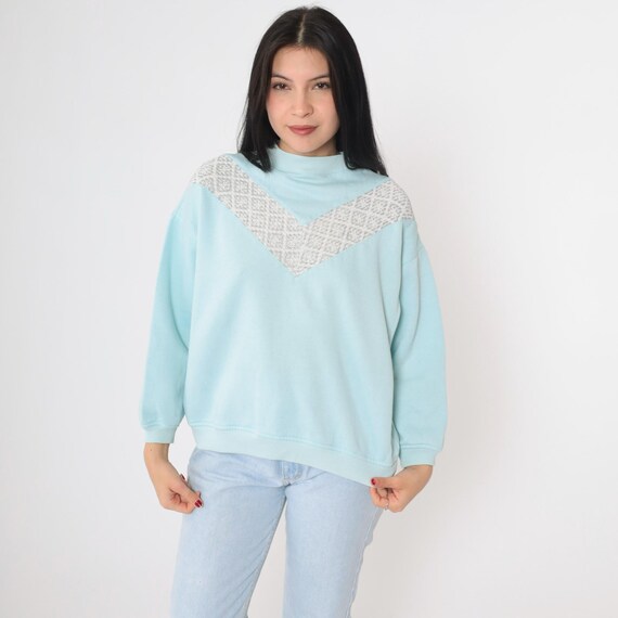 80s Chevron Sweatshirt Pastel Baby Blue Sweater Mock Neck Geometric Striped Shirt Slouchy Pullover Vintage 1980s Medium