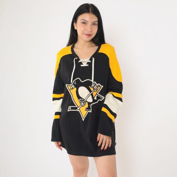 CMM Pittsburgh Penguins Hockey Jersey Black Yellow Lace Up NHL CMM Official Vintage Apparel Shirt Stitched Medium