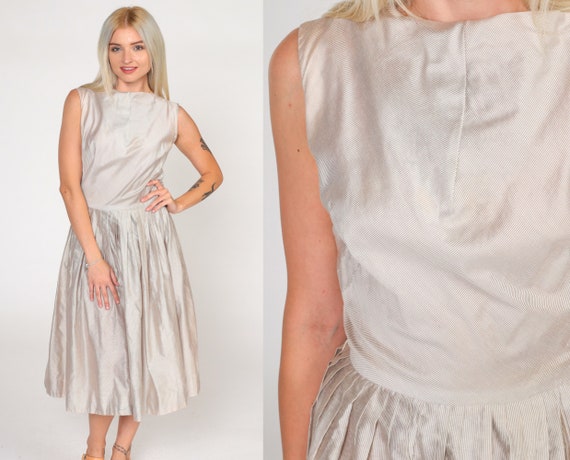 60s Dress Pinstriped Pleated Dress High Waist White Grey Midi Fit and Flare Dress Striped Mad Men Pin Up Vintage Sleeveless Small 26" W