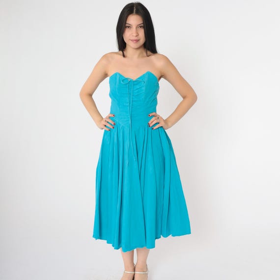 Vintage Strapless Sweetheart Dress Turquoise Blue Smocked Ruched Party Dress Midi Dress High Waisted 1980s Medium
