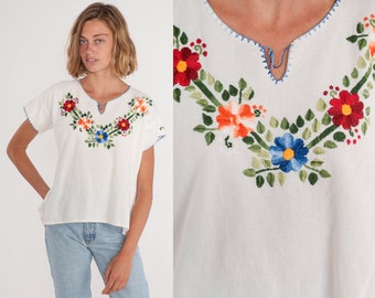 White Floral Blouse Y2k Embroidered Mexican Top Peasant Hippie Short Sleeve Keyhole Shirt Flower Embroidery Boho Vintage 00s Cotton Small S