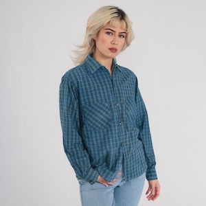 Blue Plaid Shirt 70s Flannel Button up Shirt Retro Lumberjack Long Sleeve Boyfriend Green Checkered Print Top Vintage 1970s Medium M