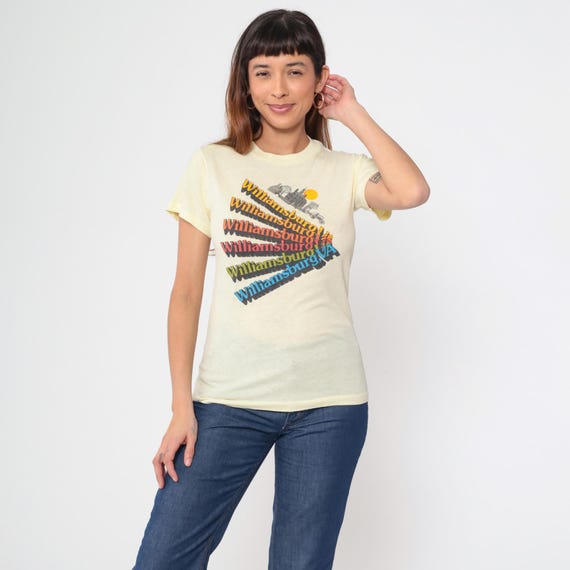 Williamsburg Shirt 80s Virginia Tourist Tee Destination T Shirt Colonial Williamsburg Souvenir Vintage Travel Tee Graphic Tee 80s Medium M