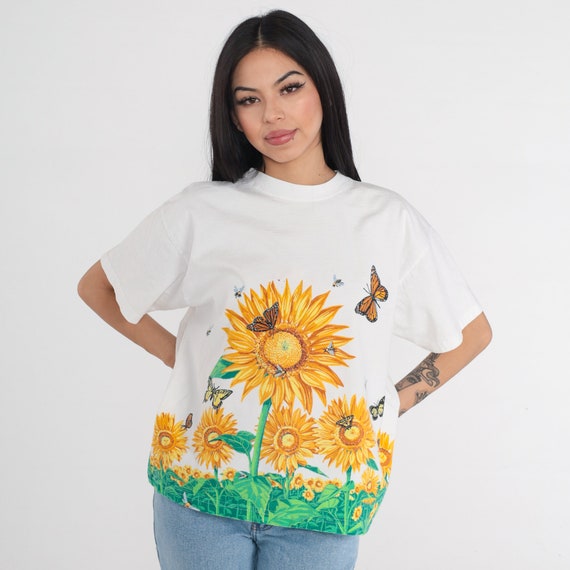 Gardening T-shirt 90s Sunflower Butterfly Bumblebee Shirt Gardening T-shirt 90s Sunflower Butterfly Bumblebee Shirt