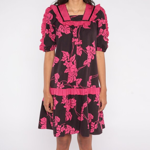 Robe Tropicale Fleurie Avec Poches - Taille M, Courte, Neuf Sans étiquette