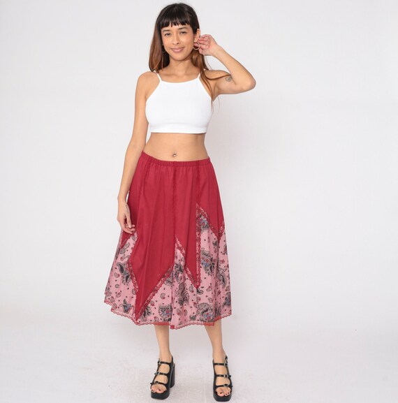 80s Summer Skirt Red Pink Paisley Midi Skirt Lace Trim High Waisted Boho Hippie Mixed Print Elastic Waist Vintage 1980s Extra Large L XL