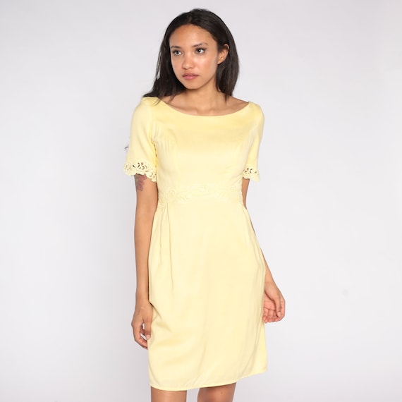 Yellow Party Dress 1960s Mini Bow Cocktail Mod Lace Trim 60s Vintage High Waisted Evening Short Sleeve Minidress Sheath Extra Small xs