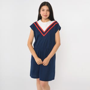 Vintage Chevron Gestreiftes Kleid 80er Jahre Blau Weiß Color Block Mini Kleid Elastisch Hoch taillierte Retro Flügelärmel 1980s Medium M