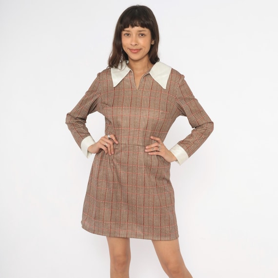 70s Plaid Mini Dress Pointed White Collar Cuff Long Sleeve Check Tan Rust Brown Houndstooth Preppy Academic School Girl Vintage Medium M