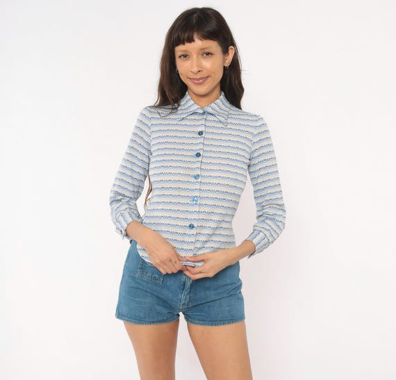 70s Geometric Stripe Blouse Blue Tan Pointed Collar Shirt Woven Pattern Three Quarter Sleeve Top Preppy Academic Vintage Extra Small XS