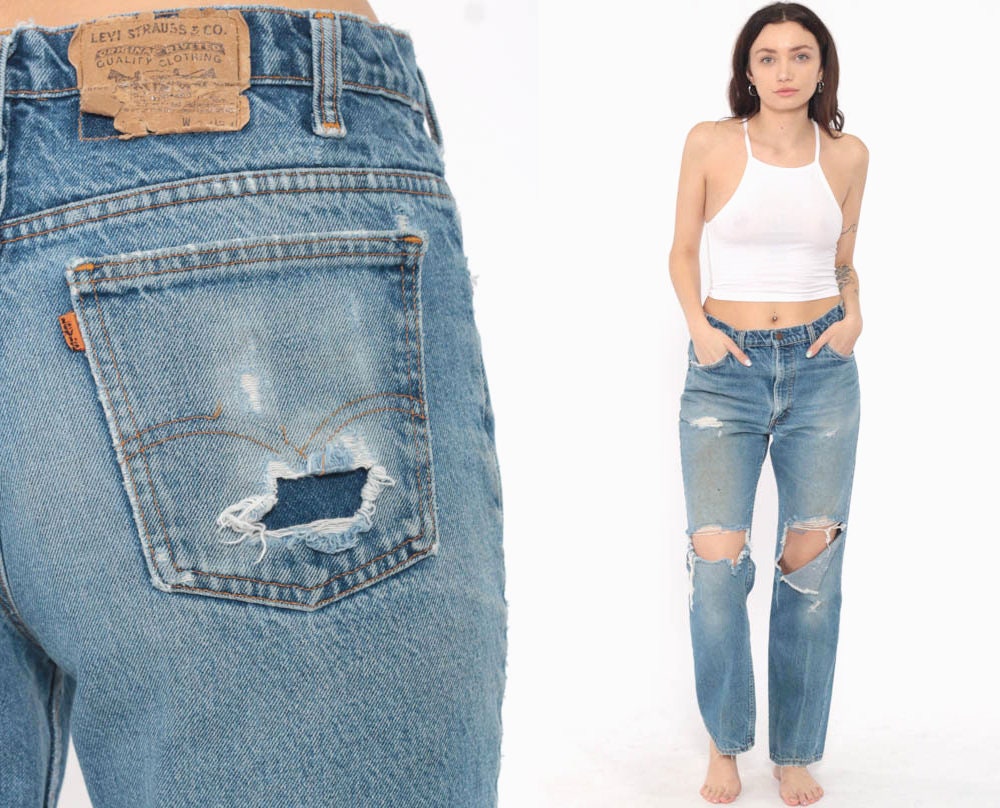 levi's distressed jeans