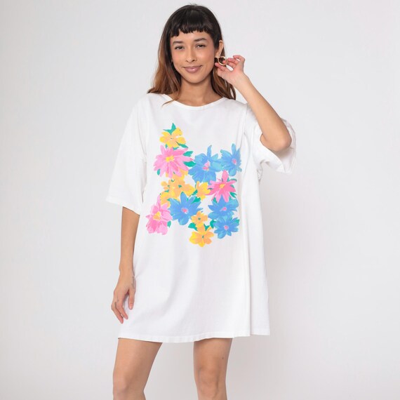90s Floral Tshirt Dress Vintage White Graphic T Shirt Dress Pink Blue Yellow Flowers 1990s Catalina Small Medium Large xl