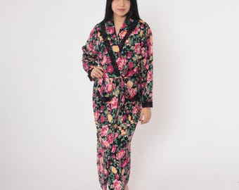90s Victoria's Secret Robe Floral Dressing Gown Pink Black Lace Trim Belted Ankle Length Wrap Front House Coat 1990s Vintage Small Petite
