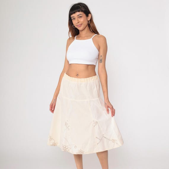Floral Embroidered Midi Skirt Y2K Cream A-Line High Waist 00s Knee Length Vintage Hippie Festival Tiered Large L