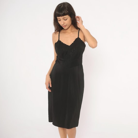 50s Black Slip Dress Scalloped Lace Trim Embroidered Floral Bodice V Neckline Lingerie Style Nightgown Loungewear Pin Up Vintage Medium M
