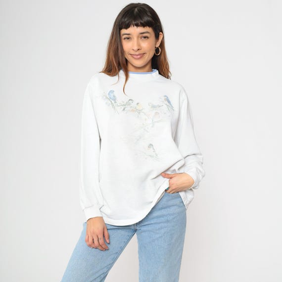 Vintage Bird Sweatshirt 90s Distressed White Sweatshirt Nature Floral Double Collar Wildlife Jumper Graphic Retro Pullover 1990s Large L