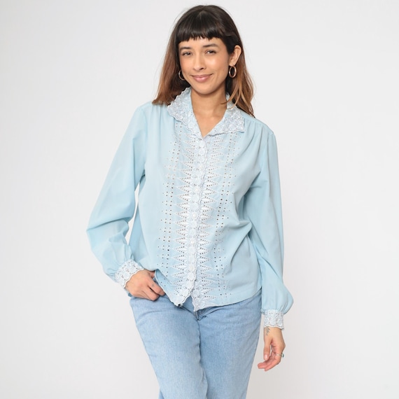 Vintage Floral Eyelet Lace Top 70s Baby Blue Button up Blouse Cutwork Long Sleeve Scalloped Collar Prairie Bohemian Pastel 1970s Large