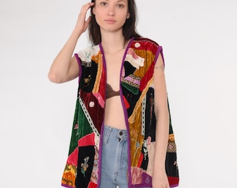 Chaleco vintage de terciopelo con parches, años 70, bordado floral con pájaro, estilo bohemio, hecho a mano, sin mangas, estilo hippie, con ribete de encaje rojo y negro, años 70, talla mediana y grande