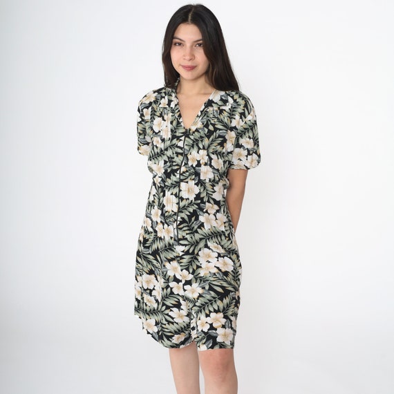Tropical Floral Romper 90s Mini Playsuit Black Green One Piece Wide Leg Shorts Short Sleeve Front Zip Up Flower Print Vintage 1990s Medium