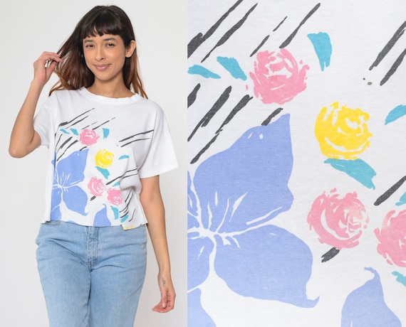 90s Floral T Shirt White Flower Print Graphic Tee Cutoff Tshirt Short Sleeve Retro Periwinkle Pink Rose Top Vintage 1990s Oversized Large L