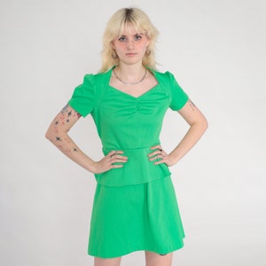 Green Mini Dress 70s Mod Puff Sleeve Dress V Neck High Waisted Party Spring Green Vintage Peplum Ruched Simple Plain Dress 1970s Small