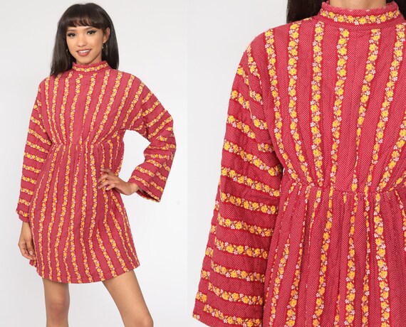 Quilted Floral Dress 70s Mini Dress Red Bohemian Babydoll 1970s Boho Hippie Mod Vintage Empire Waist Long Sleeve Minidress Small