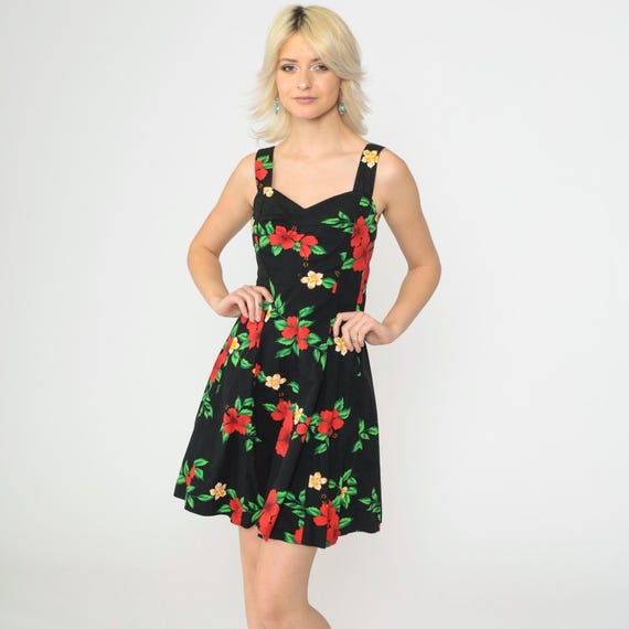 90s Hawaiian Sun Dress Black Floral Dress Smocked Sundress Mini Sweetheart Neckline Summer Vintage 1990s Full Skirt Fit and Flare Small S