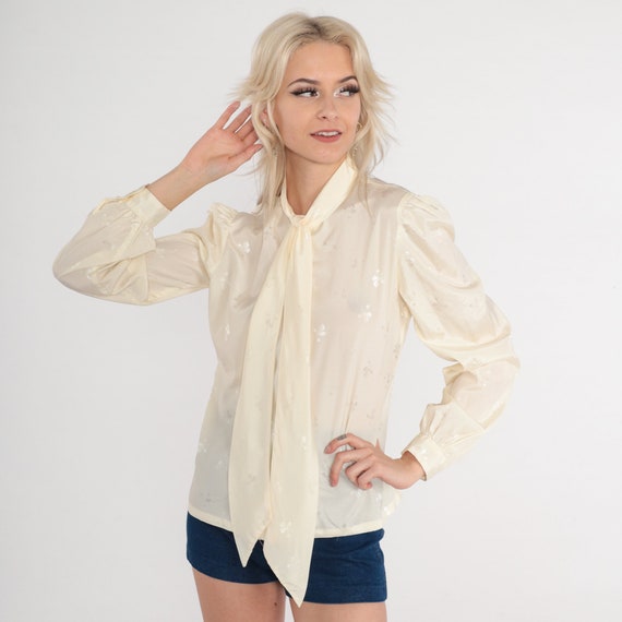 Embossed Ascot Blouse 70s 80s Cream Neck Tie Top Floral Print Pussy Bow Secretary Button Up Long Puff Sleeve Retro Vintage 1970s Small