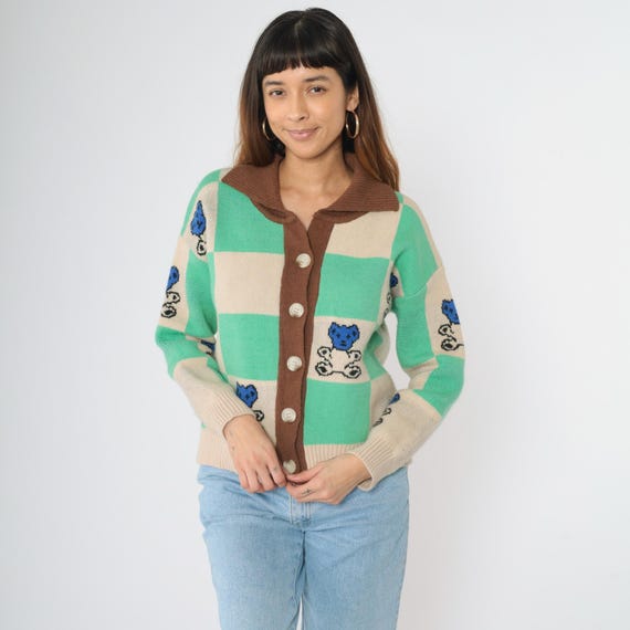 Checkered Teddy Bear Cardigan Sweater 00s Green Beige Button up Sweater Collared Cute Checkerboard Sweater Medium M