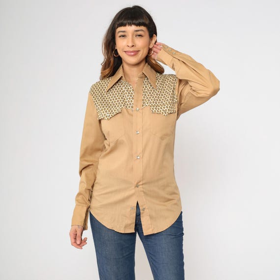 70s Paisley Western Shirt Vintage Tan Pearl Snap Shirt Long Sleeve Button Up Retro Plain Rodeo Cowboy 1970s Westernwear Men's Small S