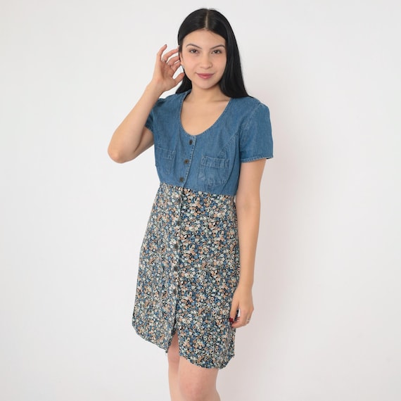 90s Floral Denim Dress Mini Jean Dress Vintage Summer 1990s Button Up High Waist Ditsy Short Sleeve Blue All That Jazz Rayon Medium 8