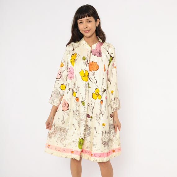 60s Lion Floral Coat Cat Duster Cream Pink Yellow Orange Whimsical Garden Flower Bird Open Front Three Quarter Sleeve Jacket Medium M