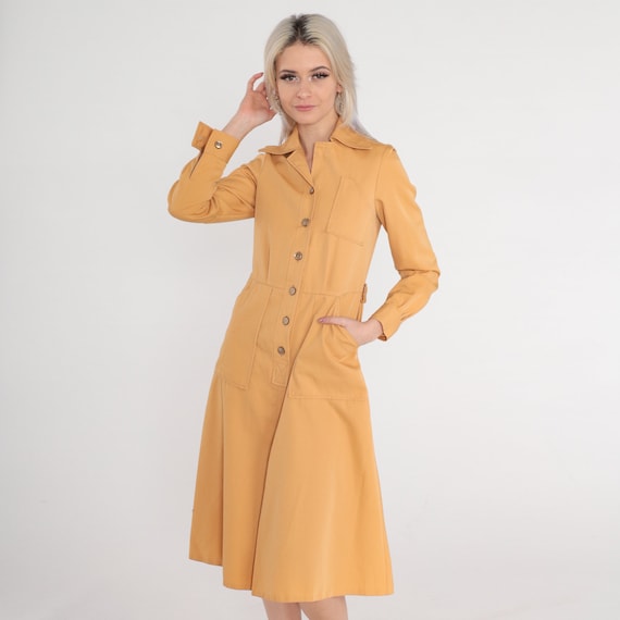 Vintage 70s Midi Dress Camel Shirtdress Safari Button Up Day Dress High Waisted Retro Cargo Dress Collared Plain Simple Long Sleeve 1970s XS
