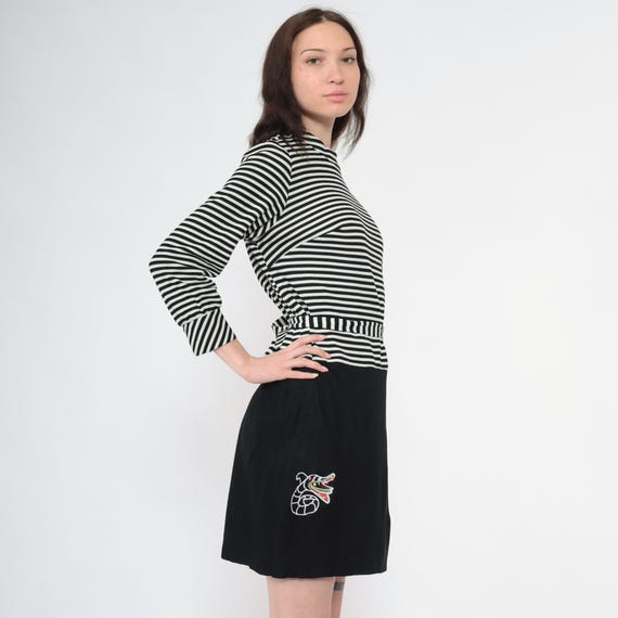 Vintage 60s Striped Mod Dress Embroidered Sandworm Black White Mini 1960s Shift Drop Waist Twiggy Retro Go Go Long Sleeve Halloween Medium M