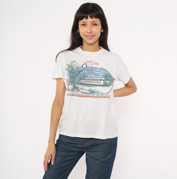 Vermilion Queen Bayou Riverboat Tee 90s Louisiana Souvenir Graphic T Shirt White Cotton Lafayette Steamboat Vintage Travel Top Medium M