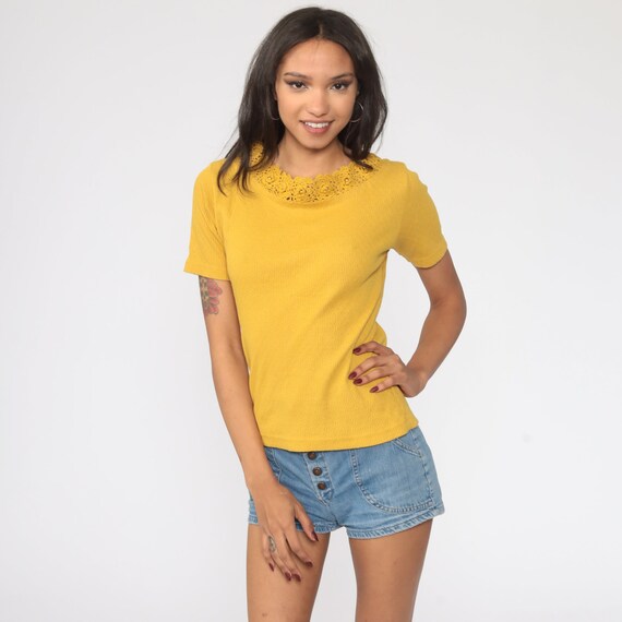 Mustard Top 80s Crochet Trim Blouse Plain T Shirt Boho Shirt Bohemian Blouse Yellow Retro Tee Vintage Short Sleeve Small S