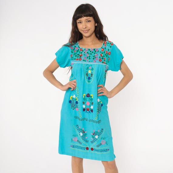 Mexican Embroidered Dress 80s Turquoise Blue Floral Cotton Short Sleeve Huipil Summer Spring Garden Loungewear Colorful Extra Small XS