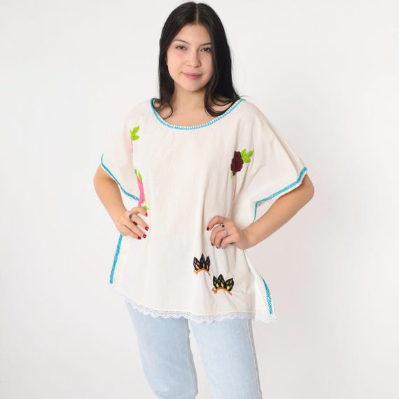Floral Embroidered Blouse 90s Cream Butterfly Tunic Top Boho Hippie Shirt 1990s Bohemian Vintage Flower Festival Medium Large