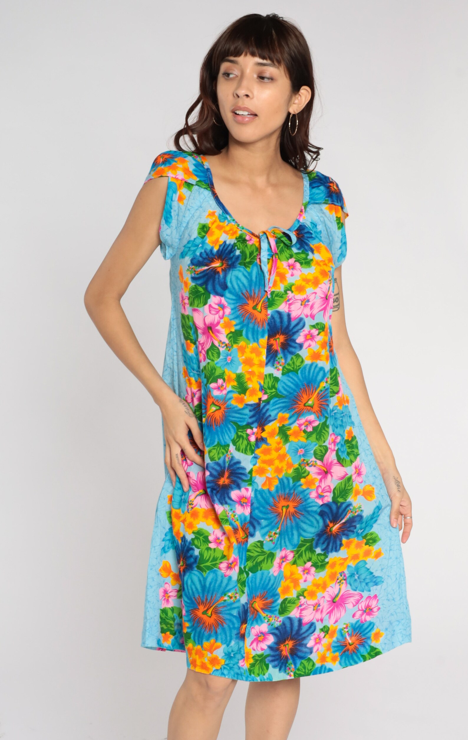 70s Hawaiian Dress Blue Hibiscus Shift Dress Tropical Floral Boho Beach ...