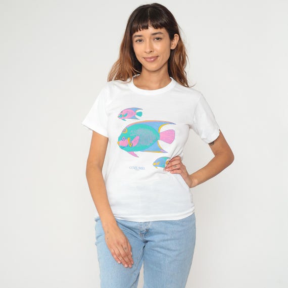 Tropical Fish Tee Y2K White Graphic T-Shirt Cozumel Mexico Souvenir Novelty Print Ocean Beach Short Sleeve Cotton Crew Neck Small S