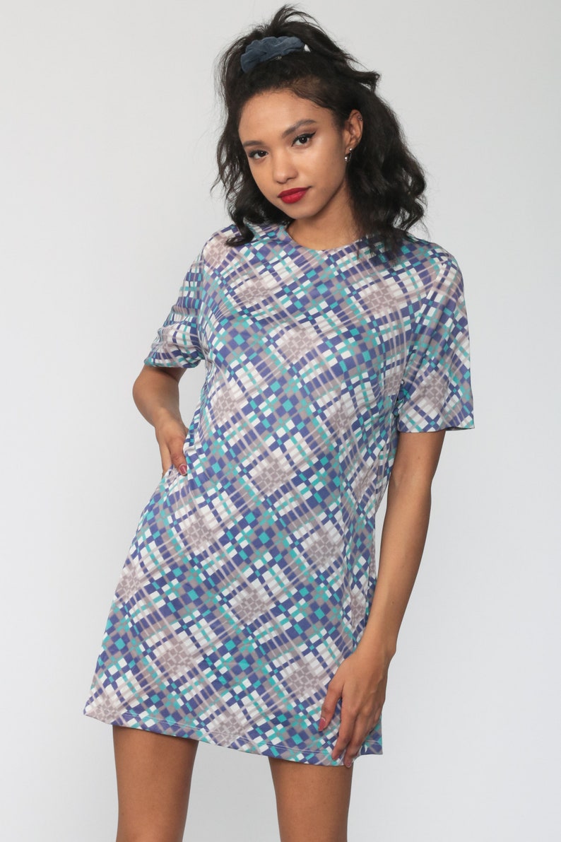 retro checkered outfit