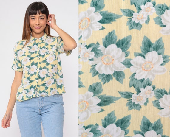 Yellow Floral Blouse 90s Button up Shirt White Flower Print Top Short Sleeve Collared Boho Pastel Grunge Summer Retro Vintage 1990s Medium M