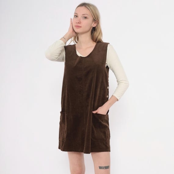 Brown Corduroy Mini Dress 90s Jumper Sleeveless V Neck Pinafore Patch Pockets Vintage Grunge Dark Academia Cottagecore Shift Smock Small S