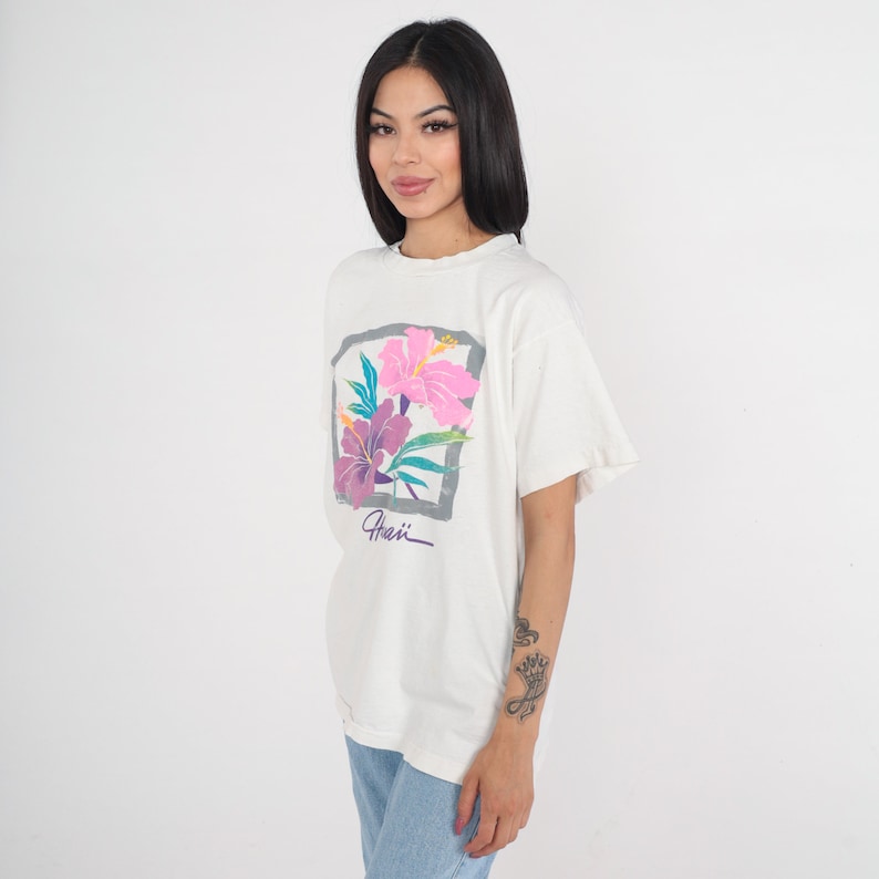 Hawaii T-shirt 90-tals Hawaiiansk Hibiskusblomma Tropisk Blommig Grafisk T-shirt Surfer Tourist T-shirt Enkelsöm Vit Vintage 1990-tals Stor bild 4