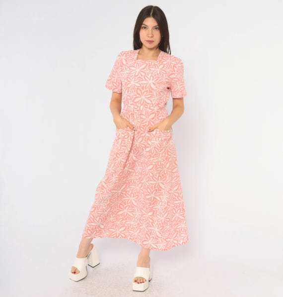 70s Pink Coral Floral Dress Cotton Ankle Length Short Sleeve Square Neck White Flower Patch Pockets A Line Summer Prairie Vintage Medium M