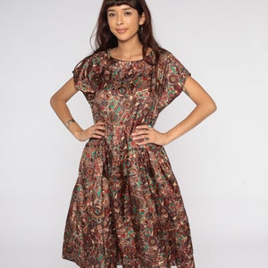 Floral Scooter Dress 60s Midi Mod Geometric Drop Waist Dress 1960s Vintage Sixties Dress Twiggy Short Sleeve Red Brown Medium