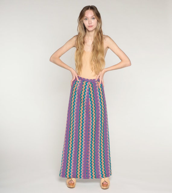 Vintage 70s Maxi Skirt Colorful Zig Zag Striped Hippie Skirt Psychedelic Print High Waisted Bohemian Retro Pink Blue Purple 1970s Large L