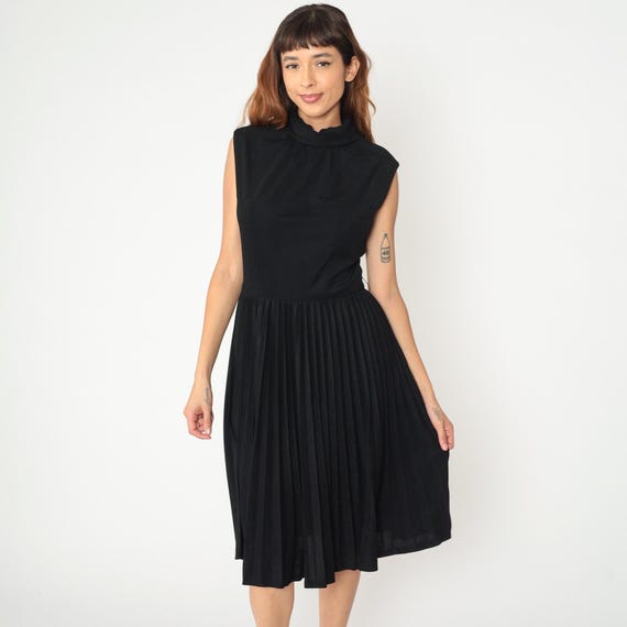 60s Black Dress Sleeveless Peter Pan Collar Pleated Skirt Mod Gogo Vintage Office Professional School Girl Dark Academia Gothic Medium M