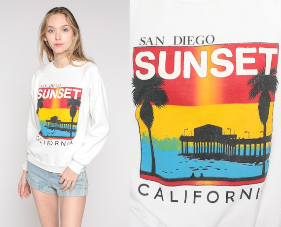 San Diego Sweatshirt 80s 90s Sunset Palm Tree California Shirt Beach Tourist Top Graphic Tee Raglan Sleeve Vintage 1990s White Small Medium